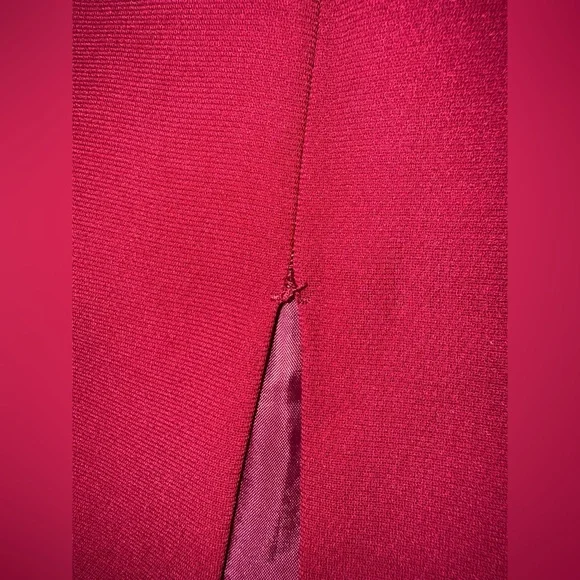 Magenta Pencil Skirt - Picture 6 of 7